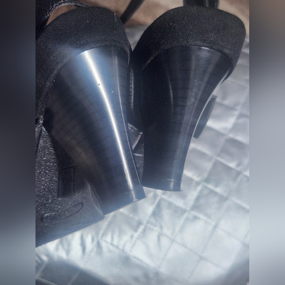 AEROSOLES Black Sandals with Chunky Design - Picture 5 of 10